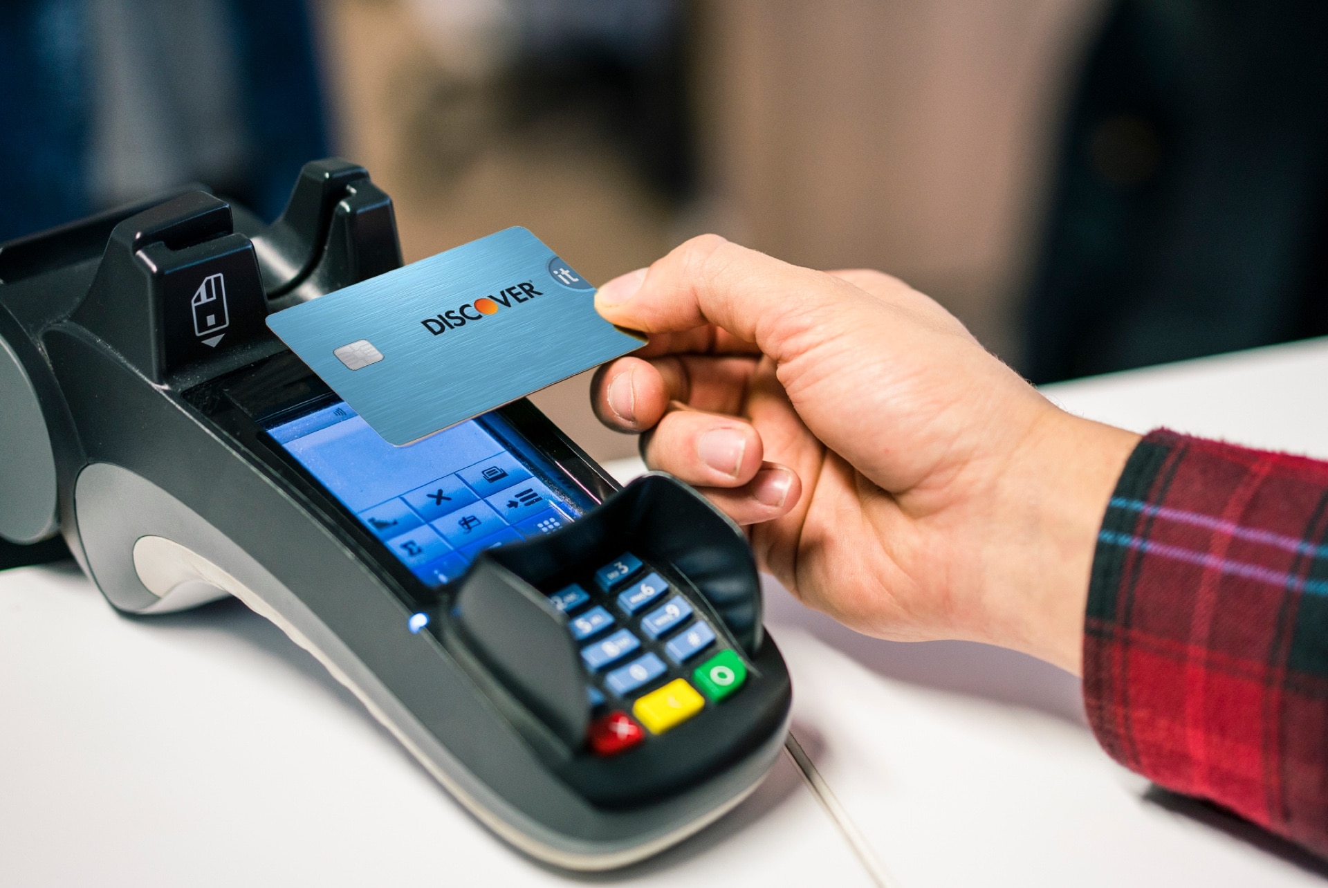 discover contactless card at point of sale terminal